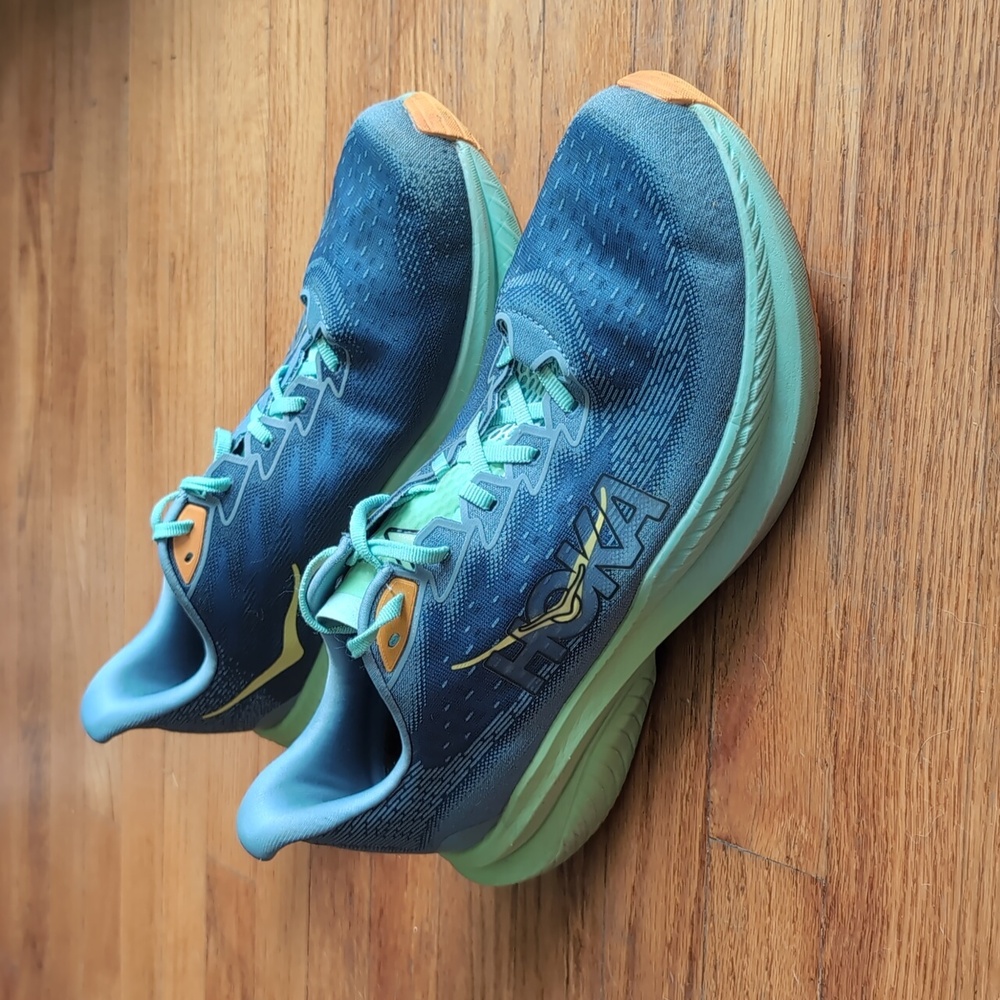 Hoka Mach 6